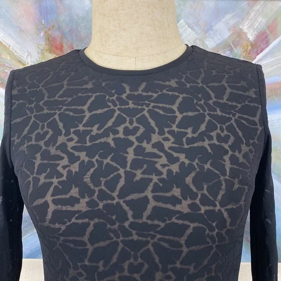 Nicole Miller Artelier Burn Out Giraffe Print Dress - Picture 6 of 13